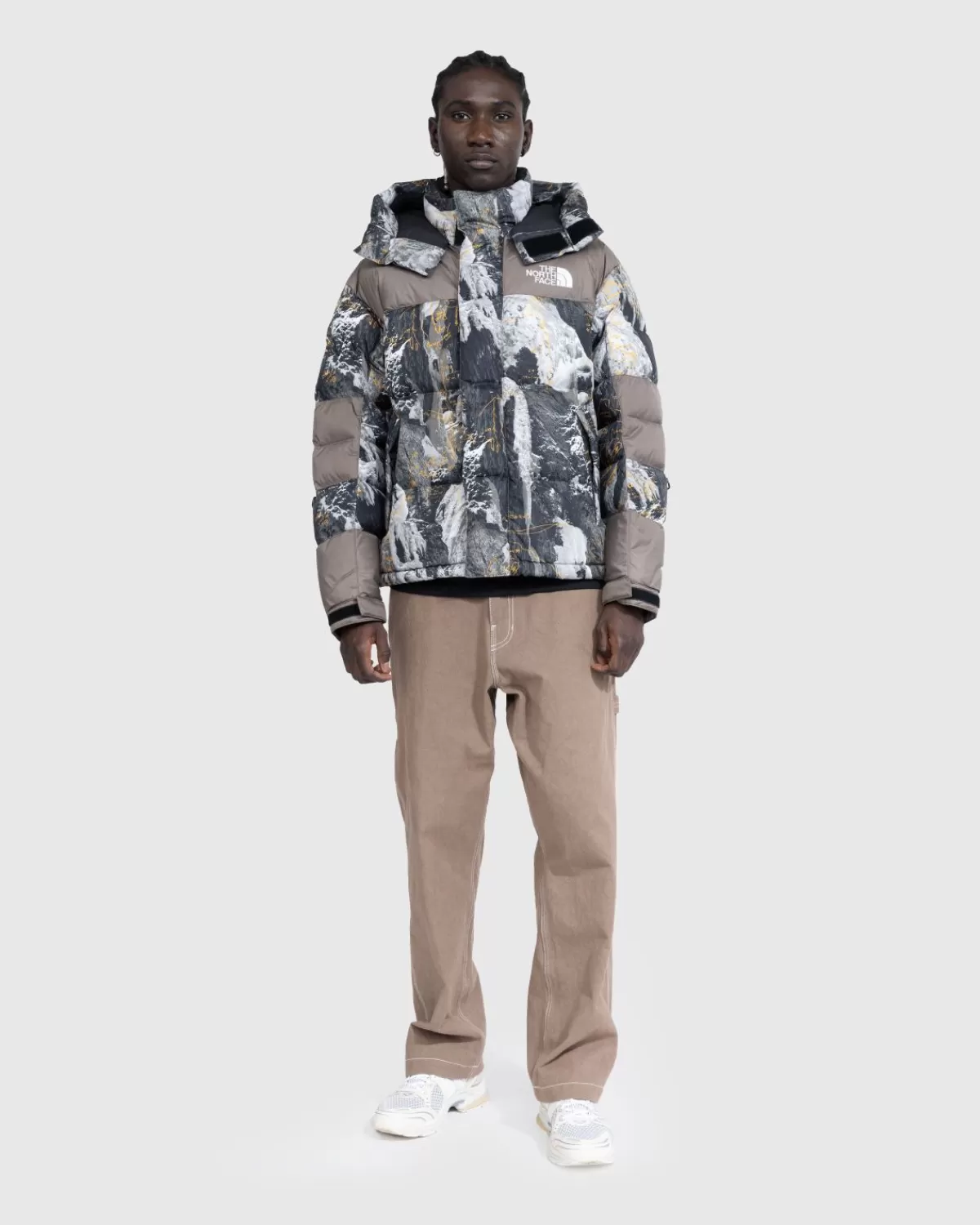 Bovenkleding^The North Face Hmlyn Baltoro Jack Falcon Brown Conrads Notes-Print