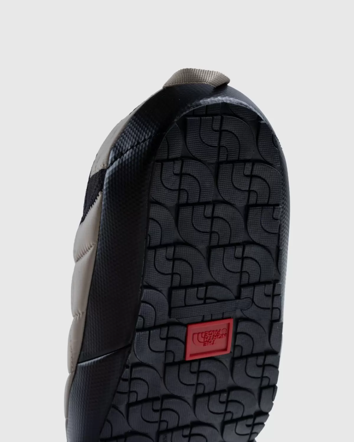 the_north_face_thermoball_traction_mules_v_hawthorne_kakitnf_zwart_4.webp The North Face Thermoball Traction Mules V Hawthorne Kaki/Tnf Zwart Online