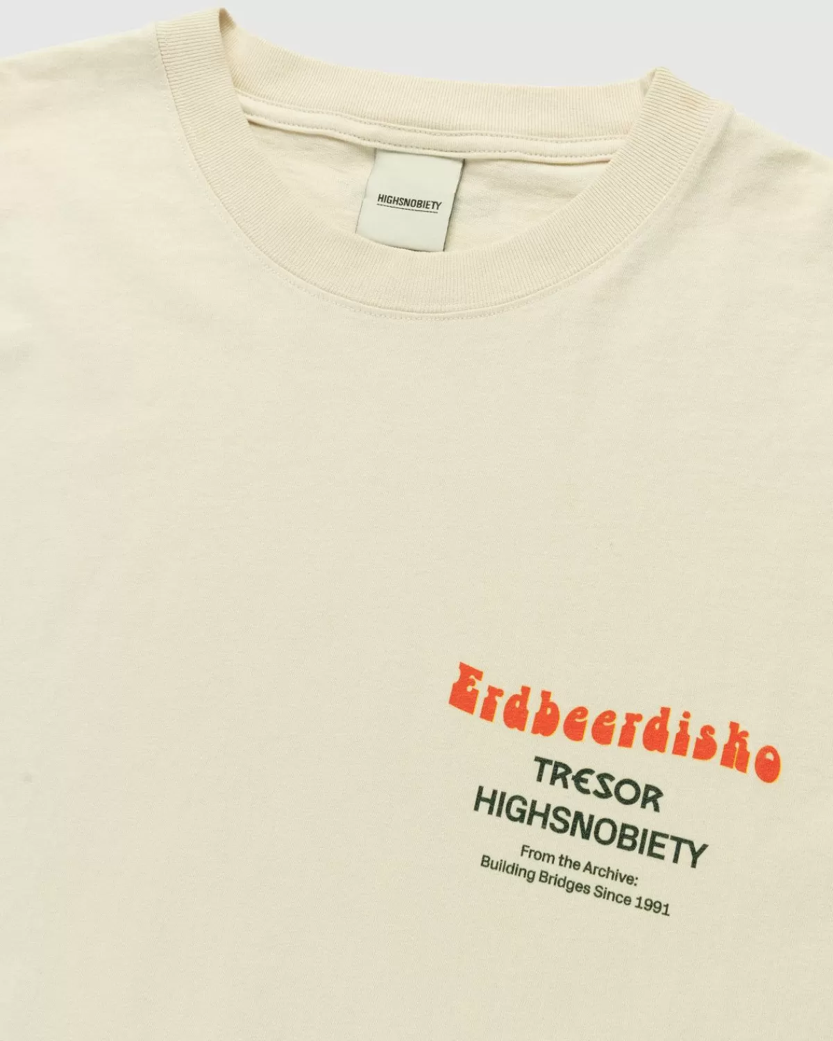tresor_x_highsnobiety_berlijn_berlijn_3_strawberry_disco_tshirt_eggshell_4.webp Tresor X Highsnobiety Berlijn, Berlijn 3 Strawberry Disco T-Shirt Eggshell Cheap