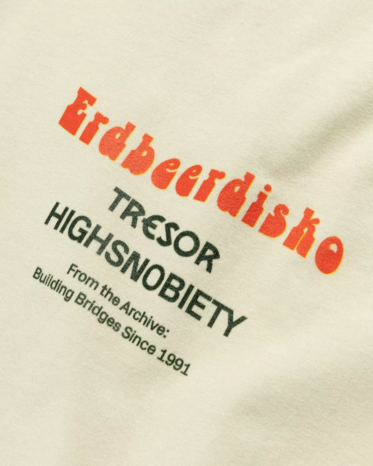 tresor_x_highsnobiety_berlijn_berlijn_3_strawberry_disco_tshirt_eggshell_5.webp Tresor X Highsnobiety Berlijn, Berlijn 3 Strawberry Disco T-Shirt Eggshell Cheap