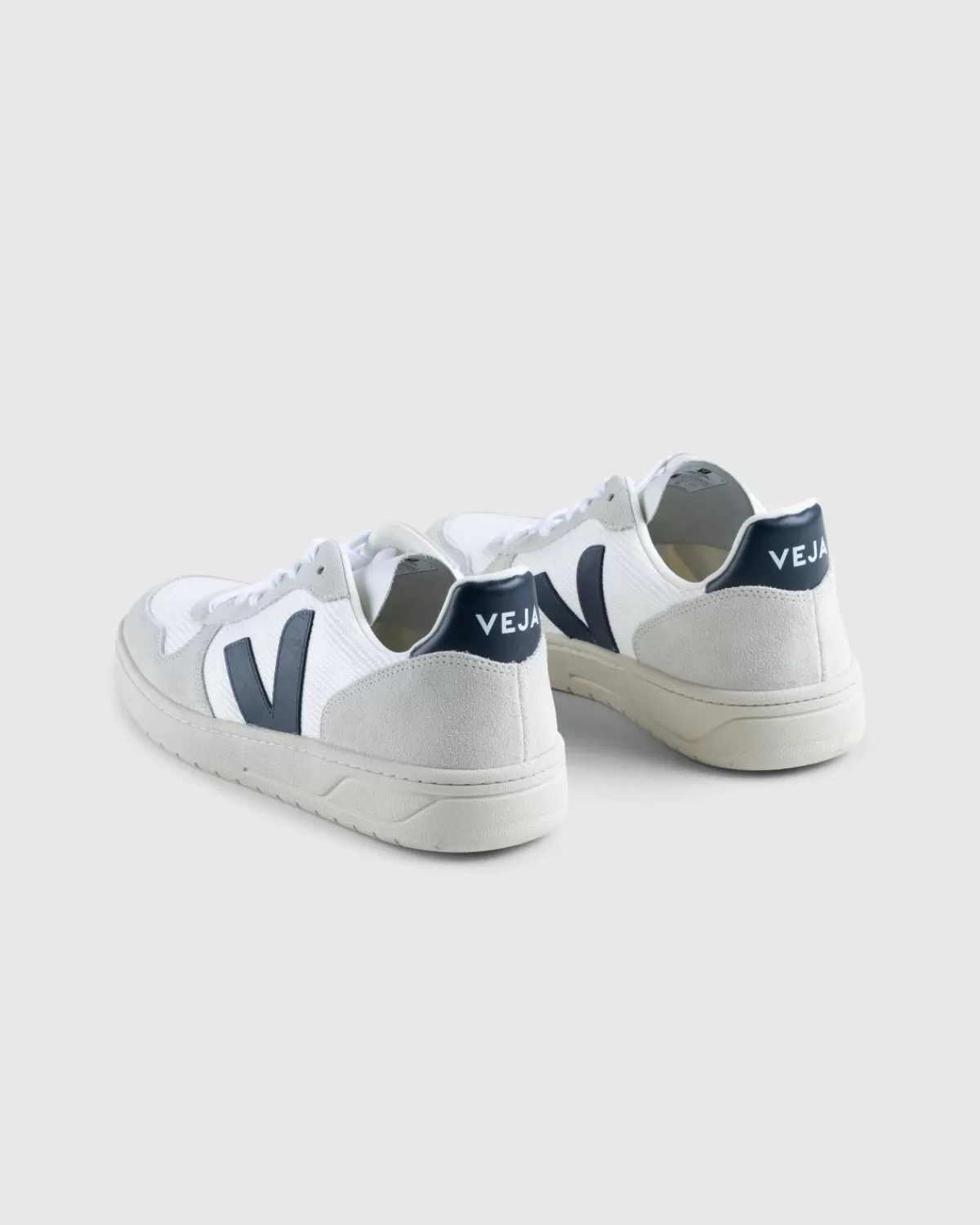 veja_v10_bmesh_witnautico_4.webp VEJA V-10 B-Mesh Wit/Nautico Cheap