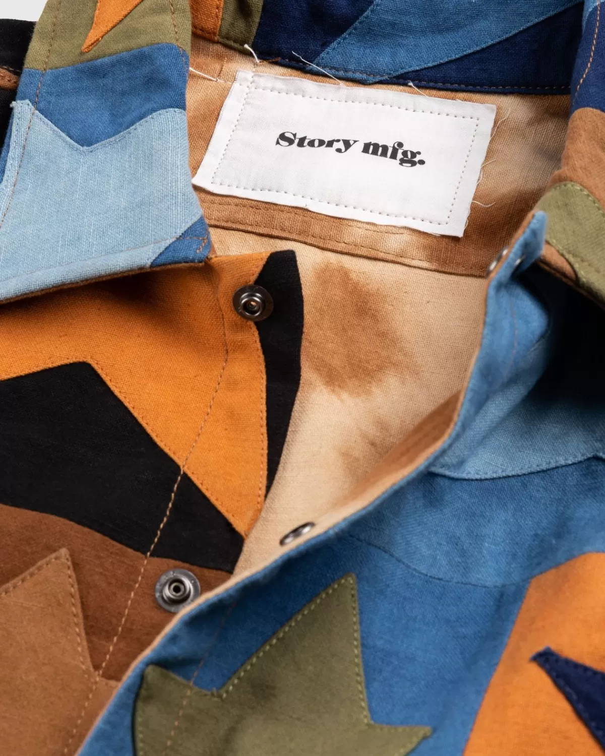 verhaal_mfg_worfjasje_star_scraps_patchwork_3.webp Bovenkleding^Story mfg. Verhaal Mfg. Worfjasje Star Scraps Patchwork