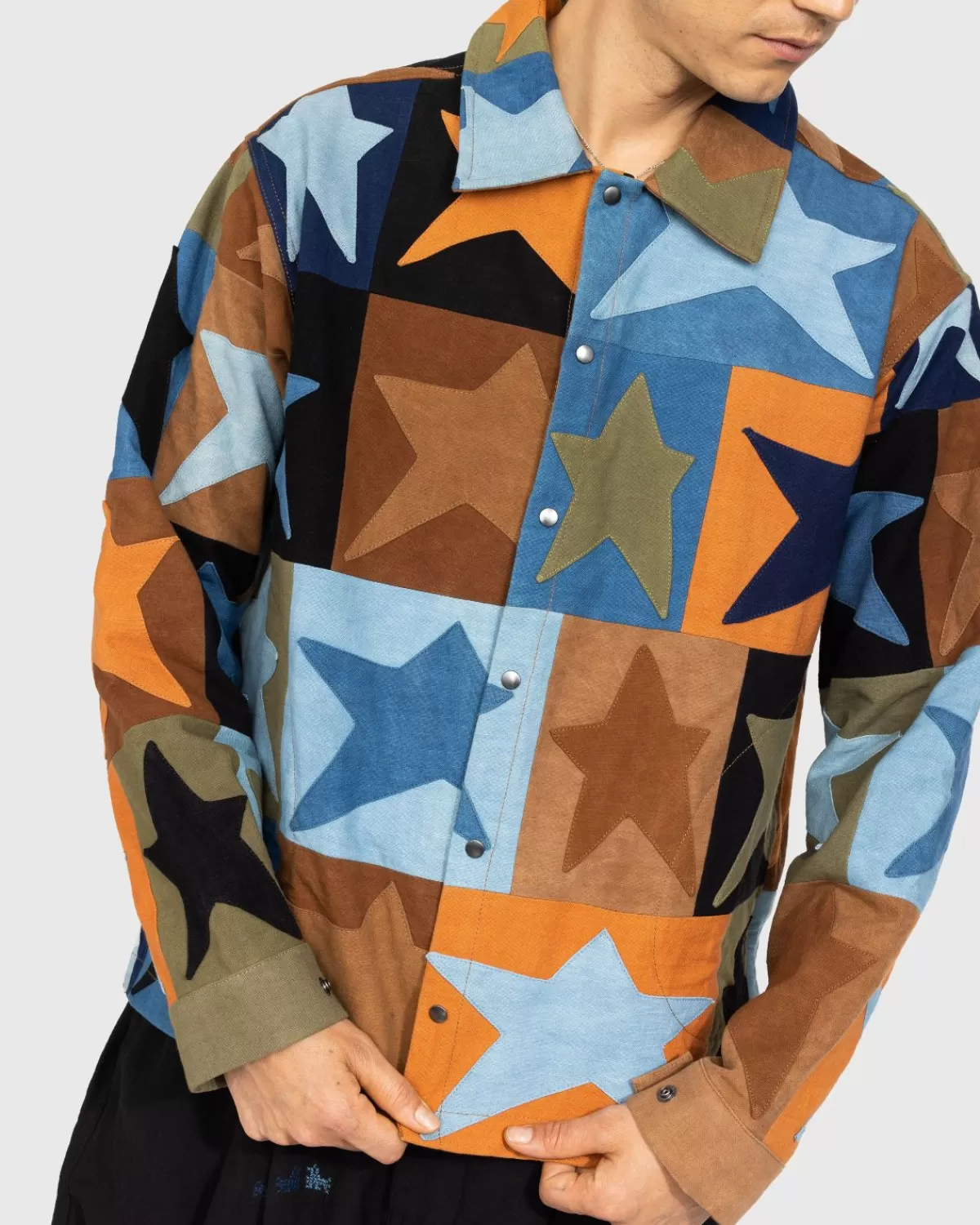 verhaal_mfg_worfjasje_star_scraps_patchwork_6.webp Bovenkleding^Story mfg. Verhaal Mfg. Worfjasje Star Scraps Patchwork