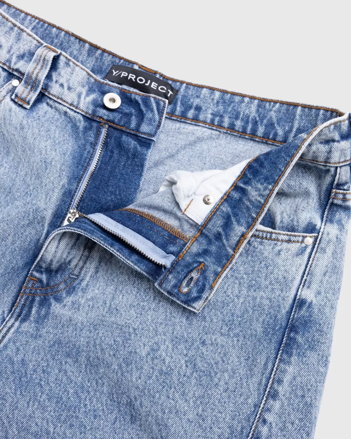 yproject_parijs_beste_jeans_licht_ijsblauw_5.webp Broek^Y/Project Parijs' Beste Jeans Licht Ijsblauw